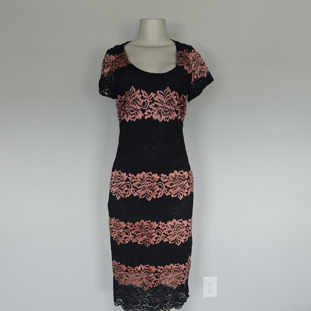Eva Mendes black/pink lace dress-10